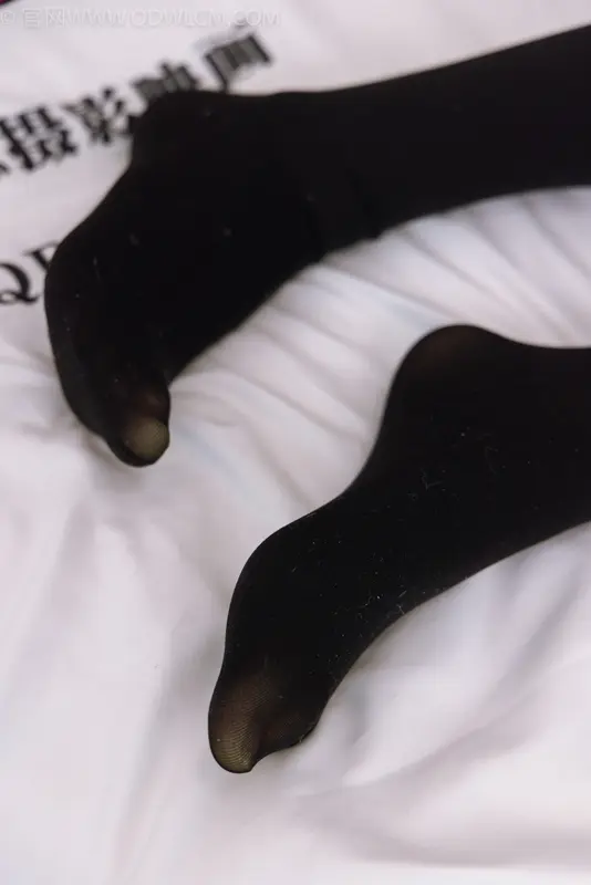 物恋传媒 NO.1443 康康-兔年小红袜 - 物恋传媒